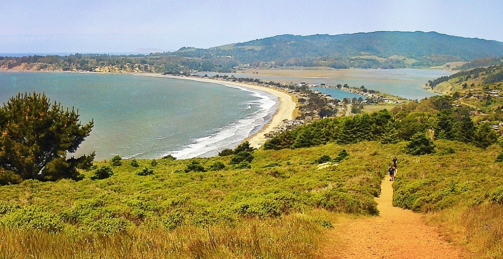 Stinson_Beach_from_Dipsea_Trail_in_Mount_Tamalpais_State_Park The