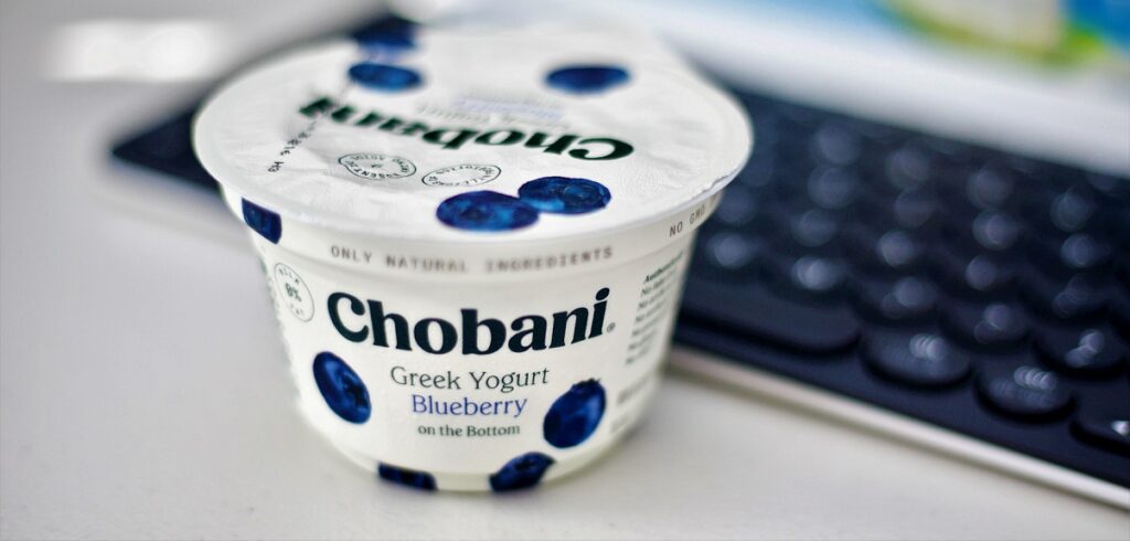 grocery-shopping-for-men-yogurt