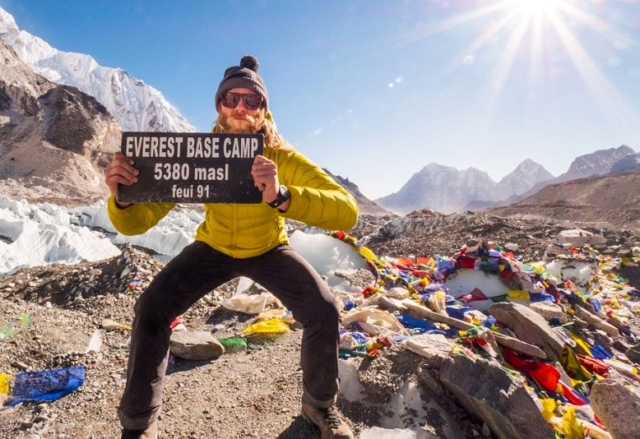 garbage on Everest